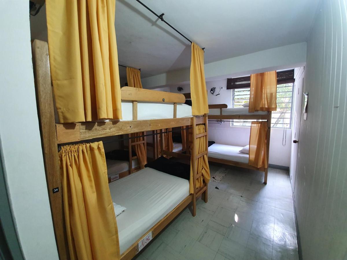 Backpackers Inn Medellin Bagian luar foto